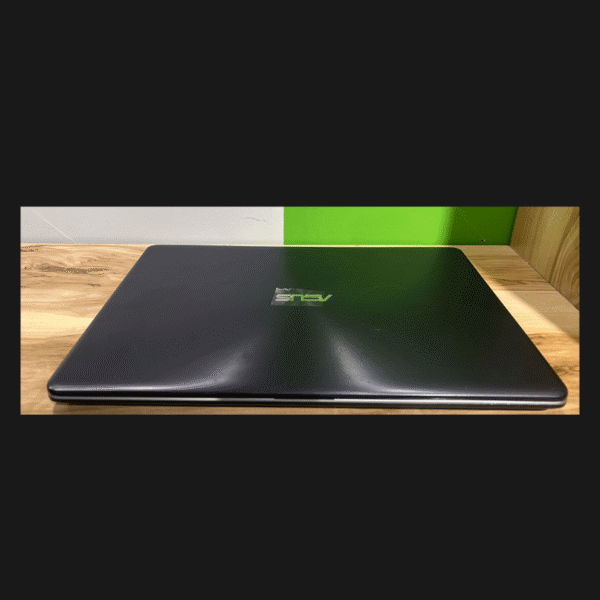 لپ تاپ استوک ایسوس ASUS R542UR Intel Core i5 (8250U)8GB DDR4 1TBHDD GeForce 930MX 2GB